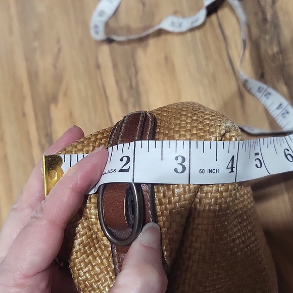 FOSSIL 75062 Woven Tan & Brown Key Shoulder Bag - Picture 16 of 16